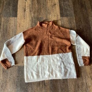 Medium Tribal sweater like new